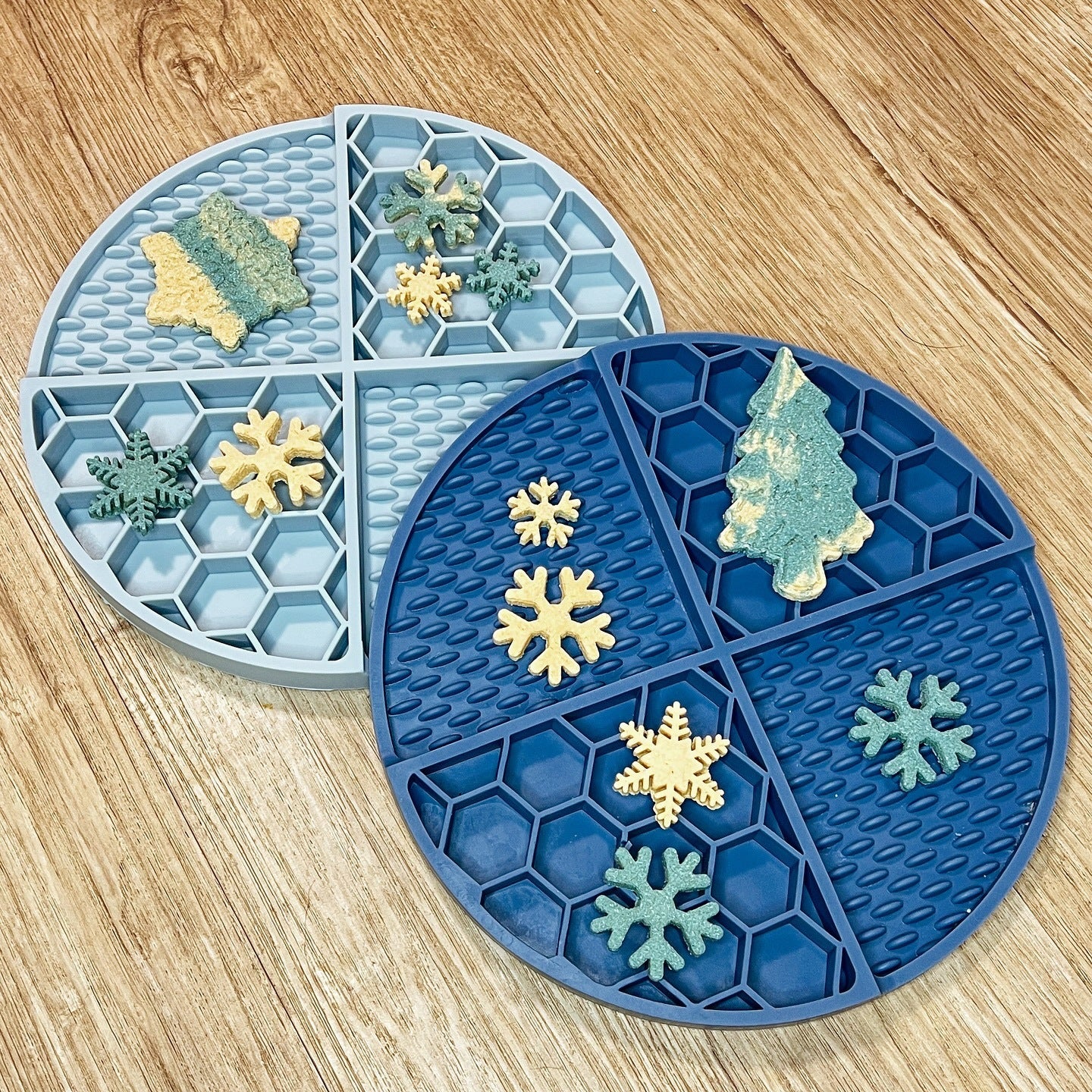 2 Pcs Mint Green Honeycomb Pet Slow Feeder Bowl - Anti-Choke Silicone Lick Mat with Suction for Dogs