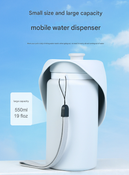 Grey Portable Pet Dog Water Bottle 550ml - Foldable Food-Grade Silicone Travel Drinker with Leak-Proof Dispenser